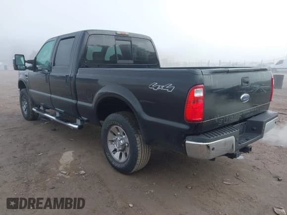 ✅ 2008 Ford F-250 XL • VIN: 1FTSW21R78EA09874 • Lot: 43592250. Listed on IAAI with 172,995 mi. Free auction sales archive from the USA and detailed vehicle history report at DreamBid. Image 3.