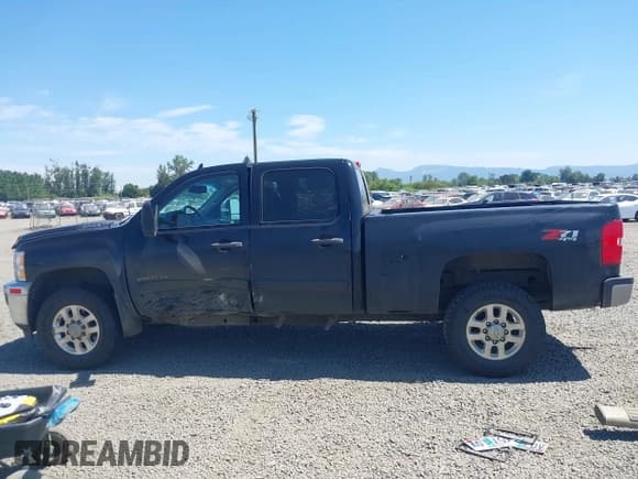 ✅ 2013 Chevrolet Silverado 2500HD LT • VIN: 1GC1KXCG7DF110174 • Lot: 42478466. Listed on IAAI with 115,019 mi. Free auction sales archive from the USA and detailed vehicle history report at DreamBid. Image 15.