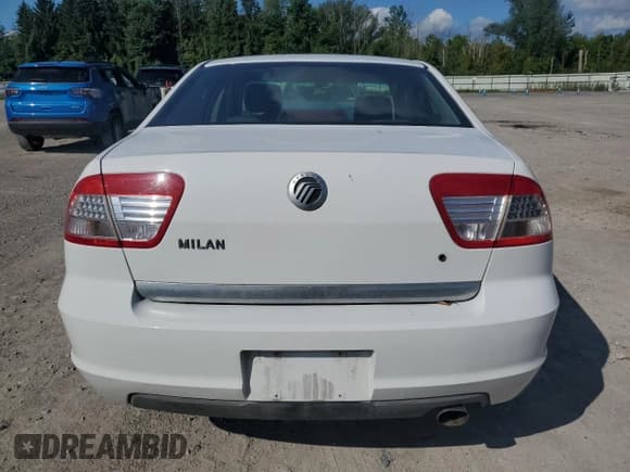 ✅ 2007 Mercury Milan • VIN: 3MEHM07Z47R601321 • Lot: 70489425. Wystawiony na Copart z przebiegiem 88 470 mil. Bezpłatny archiwum sprzedaży aukcyjnych z USA i szczegółowy raport historii pojazdu na DreamBid. Zdjęcie 6.