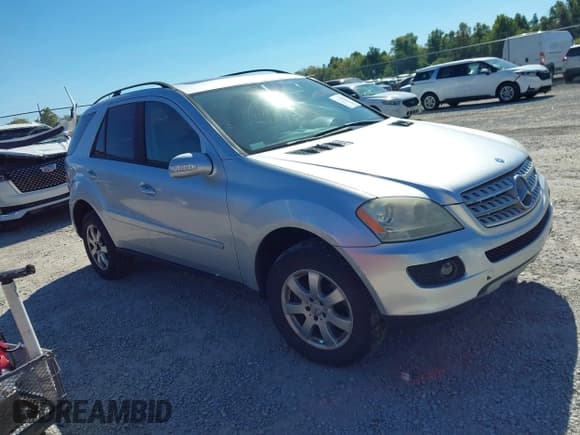 ✅ 2006 Mercedes-Benz M 350 • VIN: 4JGBB86E36A024831 • Лот: 43458135. Опубликован ранее на IAAI с пробегом 267 551 миль. Бесплатный доступ к архиву аукционных продаж из США и подробный отчёт об истории автомобиля на DreamBid. Изображение 1.