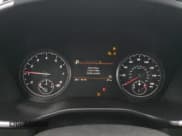 ✅ 2023 Hyundai Santa Fe SE • VIN: 5NMS1DAJ7PH658879 • Lot: 43731514. Wystawiony na Copart z przebiegiem 37 mil. Bezpłatny archiwum sprzedaży aukcyjnych z USA i szczegółowy raport historii pojazdu na DreamBid. Zdjęcie 9.