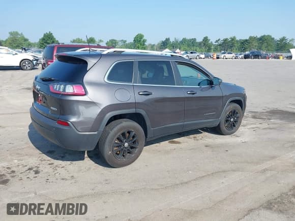 ✅ 2020 Jeep Cherokee Latitude Plus • VIN: 1C4PJMLB8LD510402 • Лот: 42723626. Опубликован ранее на IAAI с пробегом 43 360 миль. Бесплатный доступ к архиву аукционных продаж из США и подробный отчёт об истории автомобиля на DreamBid. Изображение 4.