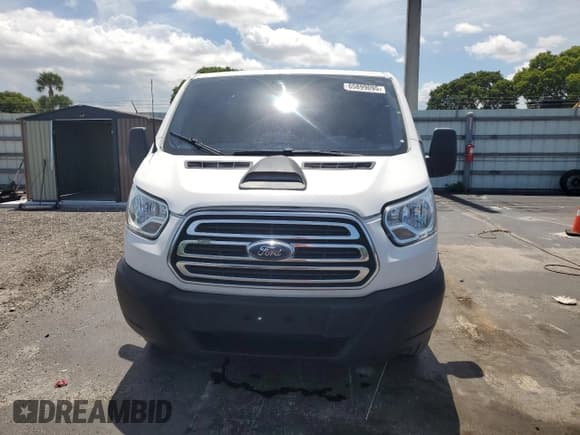 ✅ 2017 Ford Transit XL • VIN: 1FBZX2ZM9HKA20885 • Lot: 65899095. Wystawiony na Copart z przebiegiem 65 243 mil. Bezpłatny archiwum sprzedaży aukcyjnych z USA i szczegółowy raport historii pojazdu na DreamBid. Zdjęcie 5.