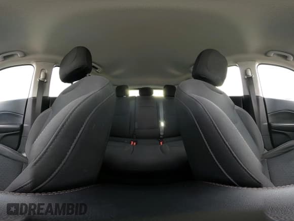 ✅ 2018 Jeep Compass Sport • VIN: 3C4NJCAB2JT193552 • Lot: 43104099. Wystawiony na IAAI z przebiegiem 102 200 mil. Bezpłatny archiwum sprzedaży aukcyjnych z USA i szczegółowy raport historii pojazdu na DreamBid. Zdjęcie 19.