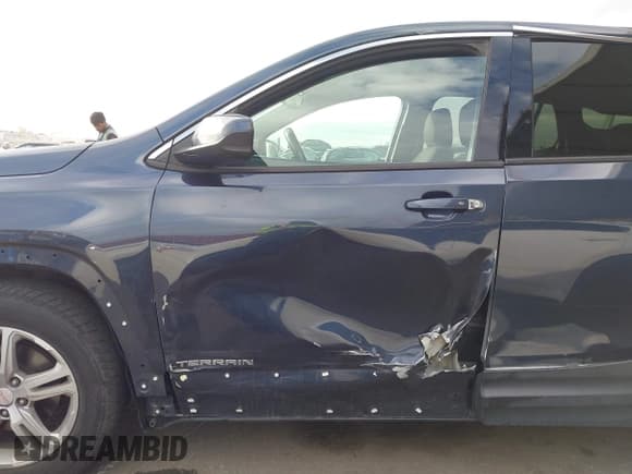 ✅ 2018 GMC Terrain SLE • VIN: 3GKALMEV2JL362279 • Lot: 43700917. Listed on IAAI with 80,609 mi. Free auction sales archive from the USA and detailed vehicle history report at DreamBid. Image 18.