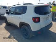 ✅ 2020 Jeep Renegade Altitude • VIN: ZACNJABB5LPL02130 • Lot: 41592856. Listed on IAAI with 95,906 mi. Free auction sales archive from the USA and detailed vehicle history report at DreamBid. Image 3.