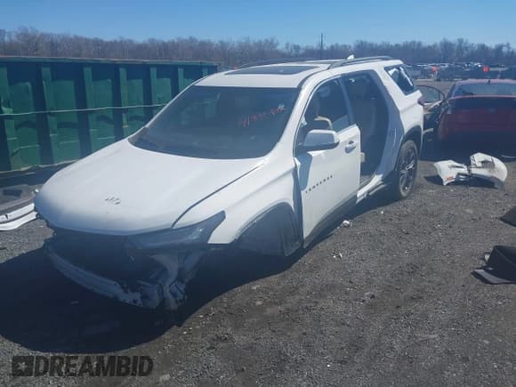 ✅ 2022 Chevrolet Traverse LT • VIN: 1GNEVHKW8NJ122749 • Lot: 41885902. Wystawiony na IAAI z przebiegiem Nie podano. Bezpłatny archiwum sprzedaży aukcyjnych z USA i szczegółowy raport historii pojazdu na DreamBid. Zdjęcie 18.