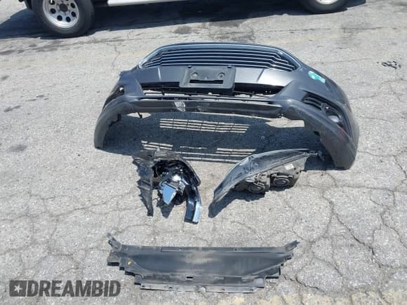 ✅ 2016 Ford Fusion Titanium • VIN: 3FA6P0SU1GR304590 • Лот: 42381545. Опубликован ранее на IAAI с пробегом 136 684 миль. Бесплатный доступ к архиву аукционных продаж из США и подробный отчёт об истории автомобиля на DreamBid. Изображение 12.