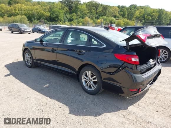✅ 2017 Hyundai Sonata 2.4L • VIN: 5NPE24AFXHH504211 • Лот: 43181523. Опубликован ранее на IAAI с пробегом 176 261 миль. Бесплатный доступ к архиву аукционных продаж из США и подробный отчёт об истории автомобиля на DreamBid. Изображение 3.