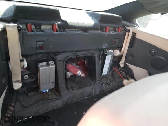 ✅ 2009 BMW 6 Series 650i • VIN: WBAEA53519CV92041 • Lot: 69601973. Wystawiony na Copart z przebiegiem Nie podano. Bezpłatny archiwum sprzedaży aukcyjnych z USA i szczegółowy raport historii pojazdu na DreamBid. Zdjęcie 10.