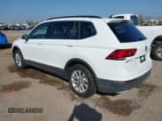 ✅ 2018 Volkswagen Tiguan SEL • VIN: 3VV3B7AX4JM057698 • Лот: 43395546. Опубликован ранее на IAAI с пробегом 103 977 миль. Бесплатный доступ к архиву аукционных продаж из США и подробный отчёт об истории автомобиля на DreamBid. Изображение 3.