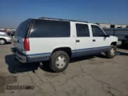 ✅ 1997 Chevrolet Suburban • VIN: 1GNFK16R1VJ339214 • Lot: 85410875. Wystawiony na Copart z przebiegiem 158 297 mil. Bezpłatny archiwum sprzedaży aukcyjnych z USA i szczegółowy raport historii pojazdu na DreamBid. Zdjęcie 3.
