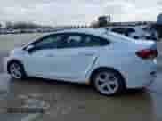 ✅ 2019 Chevrolet Cruze Premier • VIN: 1G1BF5SM3K7101945 • Lot: 50795055. Wystawiony na Copart z przebiegiem 139 724 mil mil. Skorzystaj z bezpłatnego archiwum sprzedaży aukcyjnych z USA i zobacz szczegółowy raport historii pojazdu na DreamBid. Zdjęcie 2.