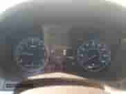 2015 Hyundai Genesis 3.8L z VIN KMHGN4JE8FU062888, wystawiony jako Copart lot #77504904 z przebiegiem 151 926 mil mil oraz Szkoda całkowita • Salvage title. Historia ofert i sprzedaży dostępna na DreamBid. Obrazek 9.