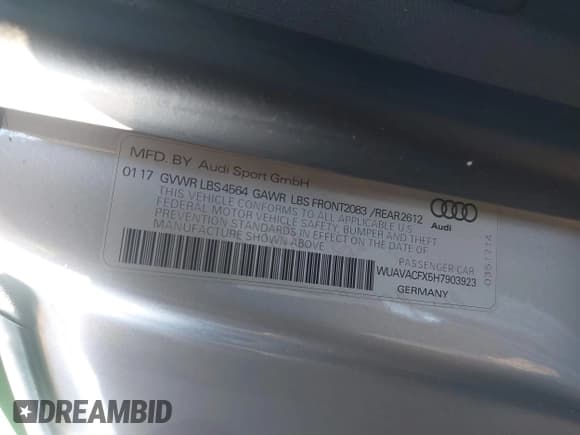 ✅ 2017 Audi R8 • VIN: WUAVACFX5H7903923 • Lot: 41348191. Listed on IAAI with 53,883 mi. Free auction sales archive from the USA and detailed vehicle history report at DreamBid. Image 9.