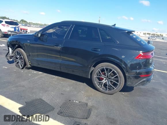 ✅ 2022 Audi Q8 Premium Plus • VIN: WA1EVBF1XND026277 • Lot: 43521591. Listed on IAAI with 31,804 mi. Free auction sales archive from the USA and detailed vehicle history report at DreamBid. Image 3.