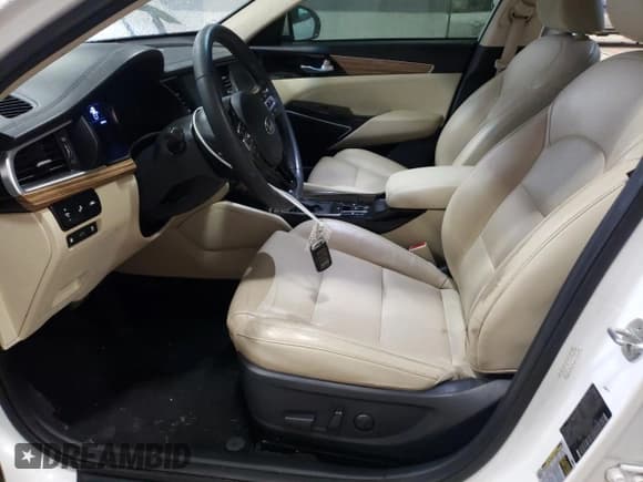 ✅ 2019 Kia Cadenza Technology • VIN: KNALC4J13K5165014 • Lot: 47187125. Listed on Copart with 94,930 mi. Free auction sales archive from the USA and detailed vehicle history report at DreamBid. Image 7.