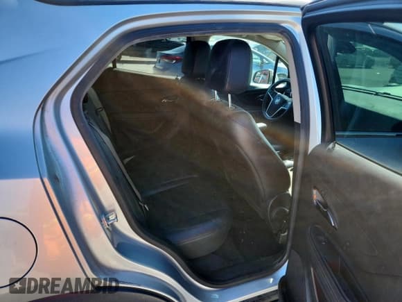 ✅ 2019 Buick Encore Preferred • VIN: KL4CJASB4KB707893 • Lot: 91290755. Wystawiony na Copart z przebiegiem 87 379 mil. Bezpłatny archiwum sprzedaży aukcyjnych z USA i szczegółowy raport historii pojazdu na DreamBid. Zdjęcie 10.