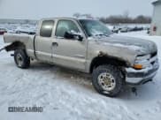 ✅ 2001 Chevrolet Silverado 2500HD LS • VIN: 1GCHK29G11E266964 • Лот: 46182055. Опубликован ранее на Copart с пробегом 208 512 миль. Бесплатный доступ к архиву аукционных продаж из США и подробный отчёт об истории автомобиля на DreamBid. Изображение 4.