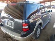 ✅ 2007 Ford Explorer Eddie Bauer • VIN: 1FMEU74E07UA53725 • Lot: 43582497. Wystawiony na IAAI z przebiegiem 164 135 mil. Bezpłatny archiwum sprzedaży aukcyjnych z USA i szczegółowy raport historii pojazdu na DreamBid. Zdjęcie 4.