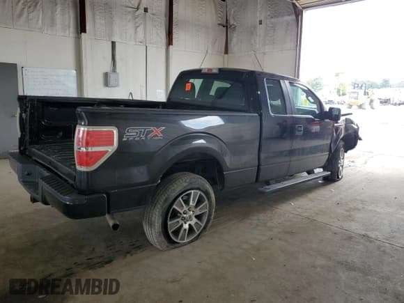 ✅ 2014 Ford F-150 XL • VIN: 1FTEX1EM4EKF71571 • Лот: 67091755. Опубликован ранее на Copart с пробегом 178 571 миль. Бесплатный доступ к архиву аукционных продаж из США и подробный отчёт об истории автомобиля на DreamBid. Изображение 3.