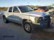 2006 Dodge Dakota ST z VIN 1D7HE28K46S609004, wystawiony jako Copart lot #80251664 z przebiegiem Nie podano mil oraz Czysty tytuł • Clean title. Historia ofert i sprzedaży dostępna na DreamBid. Obrazek 4.