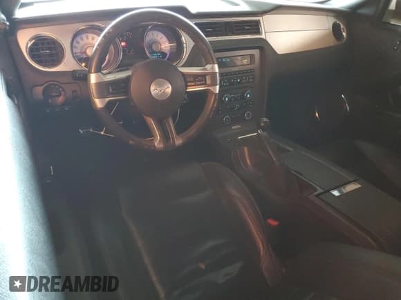 ✅ 2011 Ford Mustang GT • VIN: 1ZVBP8CF2B5107606 • Лот: 61621395. Опубликован ранее на Copart с пробегом 144 648 миль. Бесплатный доступ к архиву аукционных продаж из США и подробный отчёт об истории автомобиля на DreamBid. Изображение 8.