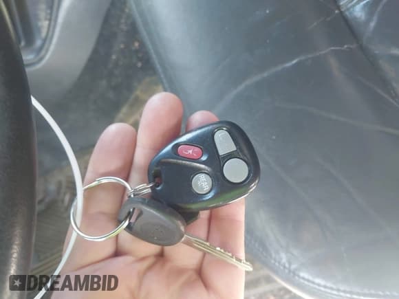 ✅ 2001 Chevrolet Blazer LT • VIN: 1GNDT13W012114656 • Lot: 41659020. Wystawiony na IAAI z przebiegiem 149 713 mil. Bezpłatny archiwum sprzedaży aukcyjnych z USA i szczegółowy raport historii pojazdu na DreamBid. Zdjęcie 11.