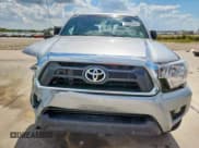 ✅ 2015 Toyota Tacoma PreRunner • VIN: 5TFJU4GN6FX086609 • Lot: 85283985. Wystawiony na Copart z przebiegiem 96 052 mil. Bezpłatny archiwum sprzedaży aukcyjnych z USA i szczegółowy raport historii pojazdu na DreamBid. Zdjęcie 5.