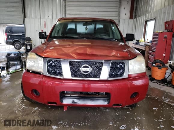 ✅ 2005 Nissan Titan SE • VIN: 1N6AA07AX5N518477 • Lot: 42885614. Wystawiony na Copart z przebiegiem 266 662 mil. Bezpłatny archiwum sprzedaży aukcyjnych z USA i szczegółowy raport historii pojazdu na DreamBid. Zdjęcie 5.