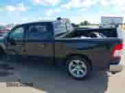 2019 Ram 1500 Big Horn с VIN 1C6SRFFT1KN762348, выставлен на аукционе IAAI как лот 43050484 с пробегом 98 000 миль миль и . История ставок и продаж доступна на DreamBid. Изображение 14.