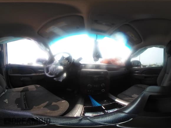 ✅ 2011 Chevrolet Tahoe LS • VIN: 1GNSKAE06BR252634 • Лот: 42498866. Опубликован ранее на IAAI с пробегом 235 566 миль. Бесплатный доступ к архиву аукционных продаж из США и подробный отчёт об истории автомобиля на DreamBid. Изображение 17.