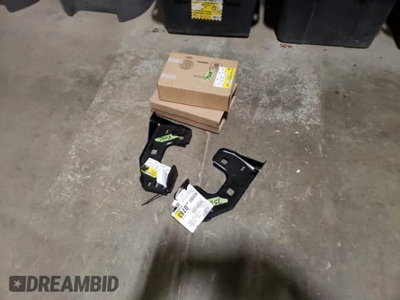 ✅ 2019 Chevrolet Silverado 1500 LT • VIN: 1GCPYDEK4KZ356295 • Lot: 68390485. Wystawiony na Copart z przebiegiem 52 885 mil. Bezpłatny archiwum sprzedaży aukcyjnych z USA i szczegółowy raport historii pojazdu na DreamBid. Zdjęcie 12.