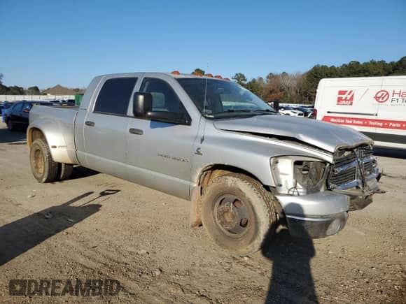 2006 Dodge 3500 SLT с VIN 3D7ML49C66G220251, выставлен на аукционе Copart как лот 85079474 с пробегом 273 666 миль миль и Списание • Salvage title. История ставок и продаж доступна на DreamBid. Изображение 4.