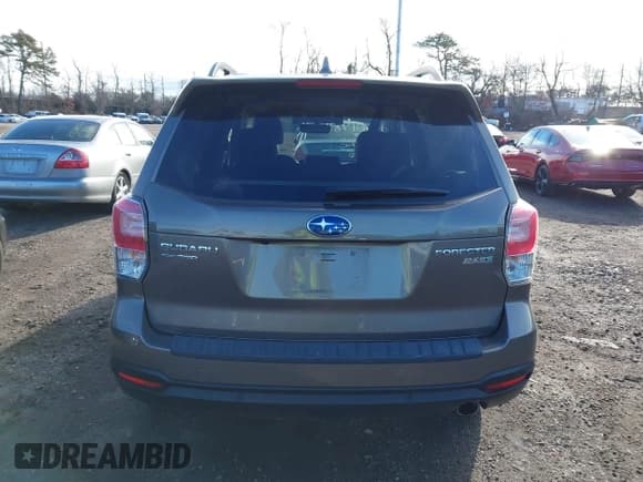 ✅ 2017 Subaru Forester Touring • VIN: JF2SJAWC9HH507636 • Lot: 41801988. Listed on IAAI with 32,030 mi. Free auction sales archive from the USA and detailed vehicle history report at DreamBid. Image 16.