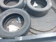 ✅ 2019 Chevrolet Silverado 1500 LT • VIN: 2GCVKPEC1K1113653 • Lot: 42731153. Wystawiony na IAAI z przebiegiem 219 858 mil. Bezpłatny archiwum sprzedaży aukcyjnych z USA i szczegółowy raport historii pojazdu na DreamBid. Zdjęcie 12.