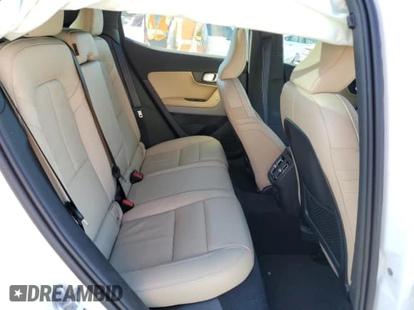 ✅ 2022 Polestar 2 • VIN: LPSED3KA9NL079555 • Лот: 67022294. Опубликован ранее на Copart с пробегом 36 781 миль. Бесплатный доступ к архиву аукционных продаж из США и подробный отчёт об истории автомобиля на DreamBid. Изображение 10.