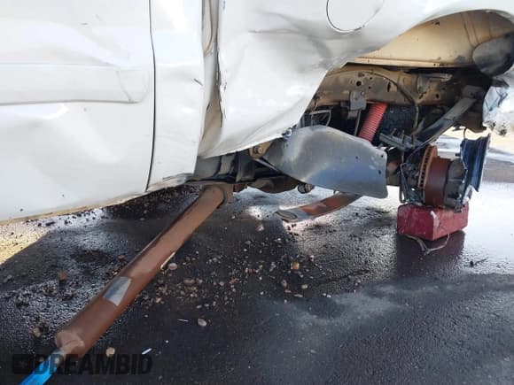 ✅ 2003 Ford F-250 XL • VIN: 1FTNX21F73EA48506 • Lot: 40266326. Wystawiony na IAAI z przebiegiem Nie podano. Bezpłatny archiwum sprzedaży aukcyjnych z USA i szczegółowy raport historii pojazdu na DreamBid. Zdjęcie 14.