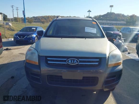 ✅ 2008 Kia Sportage LX • VIN: KNDJF724387508140 • Лот: 43591916. Опубликован ранее на IAAI с пробегом 289 279 миль. Бесплатный доступ к архиву аукционных продаж из США и подробный отчёт об истории автомобиля на DreamBid. Изображение 12.