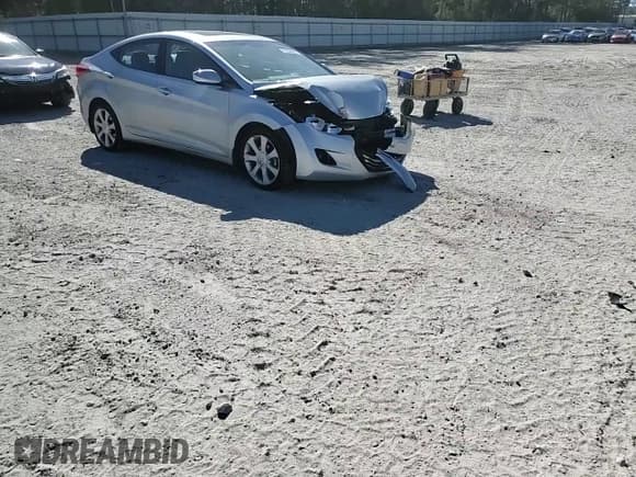 ✅ 2013 Hyundai Elantra Limited • VIN: 5NPDH4AE2DH280525 • Lot: 91038965. Listed on Copart with 72,542 mi. Free auction sales archive from the USA and detailed vehicle history report at DreamBid. Image 13.