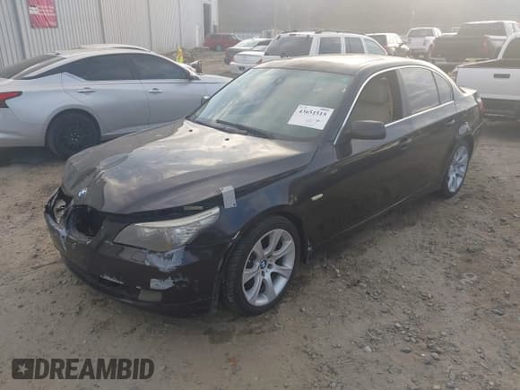 ✅ 2008 BMW 5 Series 528i • VIN: WBANU53578CT17957 • Лот: 43651515. Опубликован ранее на IAAI с пробегом 129 877 миль. Бесплатный доступ к архиву аукционных продаж из США и подробный отчёт об истории автомобиля на DreamBid. Изображение 2.