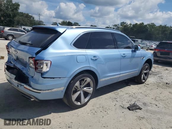 ✅ 2017 Bentley Bentayga W12 • VIN: SJAAC2ZV2HC014788 • Lot: 84258305. Wystawiony na Copart z przebiegiem 38 831 mil. Bezpłatny archiwum sprzedaży aukcyjnych z USA i szczegółowy raport historii pojazdu na DreamBid. Zdjęcie 3.