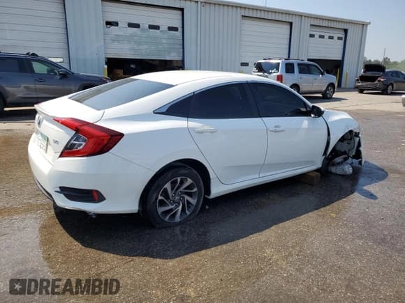 ✅ 2018 Honda Civic LX • VIN: 2HGFC2F63JH042606 • Lot: 80466985. Listed on Copart with 112,459 mi. Free auction sales archive from the USA and detailed vehicle history report at DreamBid. Image 3.
