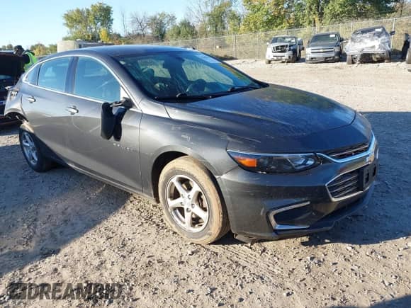 2017 Chevrolet Malibu LS с VIN 1G1ZB5ST3HF195244, выставлен на аукционе IAAI как лот 43400915 с пробегом 98 445 миль миль и . История ставок и продаж доступна на DreamBid. Изображение 1.