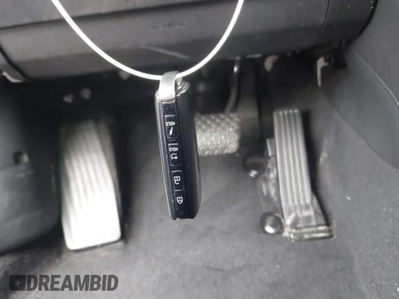 ✅ 2019 Mazda 3 • VIN: 3MZBPABL9KM113685 • Lot: 41791445. Listed on IAAI with 83,016 mi. Free auction sales archive from the USA and detailed vehicle history report at DreamBid. Image 11.