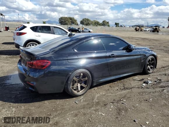 ✅ 2019 BMW M4 CS • VIN: WBS3S7C55KAC09671 • Lot: 44065984. Listed on Copart with 19,219 mi. Free auction sales archive from the USA and detailed vehicle history report at DreamBid. Image 3.