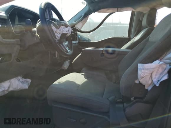 ✅ 2023 Ford F-150 XL • VIN: 1FTEW1EB3PKD84620 • Lot: 69037014. Listed on Copart with 6,947 mi. Free auction sales archive from the USA and detailed vehicle history report at DreamBid. Image 7.