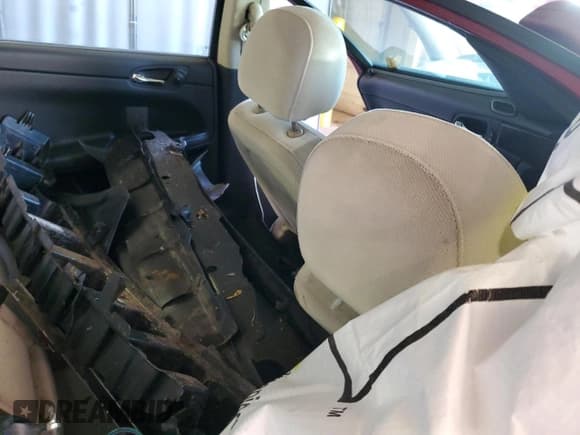 ✅ 2014 Chevrolet Impala LT • VIN: 2G1WB5E3XE1170830 • Лот: 76931574. Опубликован ранее на Copart с пробегом Не указан. Бесплатный доступ к архиву аукционных продаж из США и подробный отчёт об истории автомобиля на DreamBid. Изображение 12.