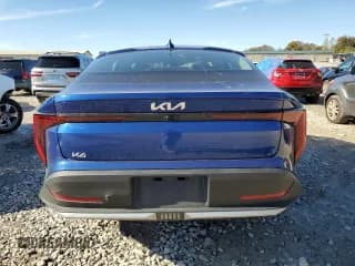 ✅ 2025 Kia K4 LXS • VIN: 3KPFT4DE7SE003969 • Lot: 90684925. Wystawiony na Copart z przebiegiem 8 975 mil. Bezpłatny archiwum sprzedaży aukcyjnych z USA i szczegółowy raport historii pojazdu na DreamBid. Zdjęcie 6.