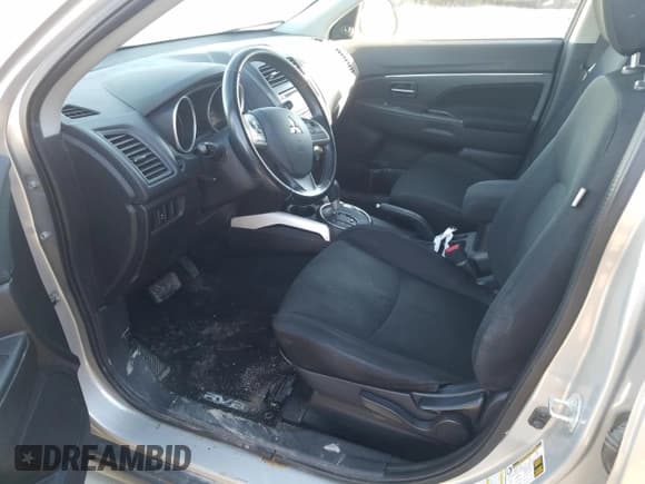 ✅ 2014 Mitsubishi Outlander Sport SE • VIN: 4A4AJ3AU5EE601413 • Lot: 80014824. Listed on Copart with 323,561 mi. Free auction sales archive from the USA and detailed vehicle history report at DreamBid. Image 7.